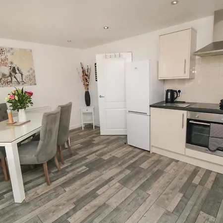 26 Eastway 4*