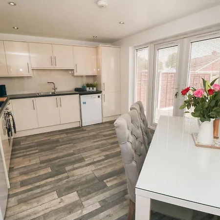 26 Eastway 4* Scarborough