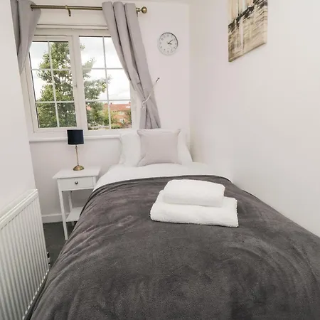 26 Eastway Scarborough